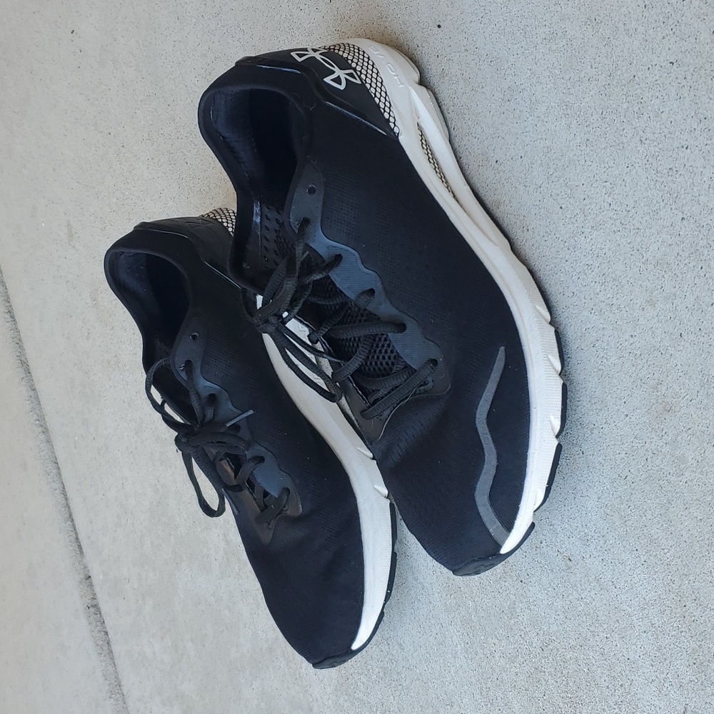 Under Armour Hovr Sonic 6